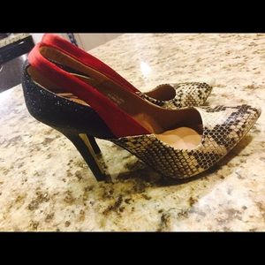 Winter SALE! GNO sexy glitter heels!! Brand new!!